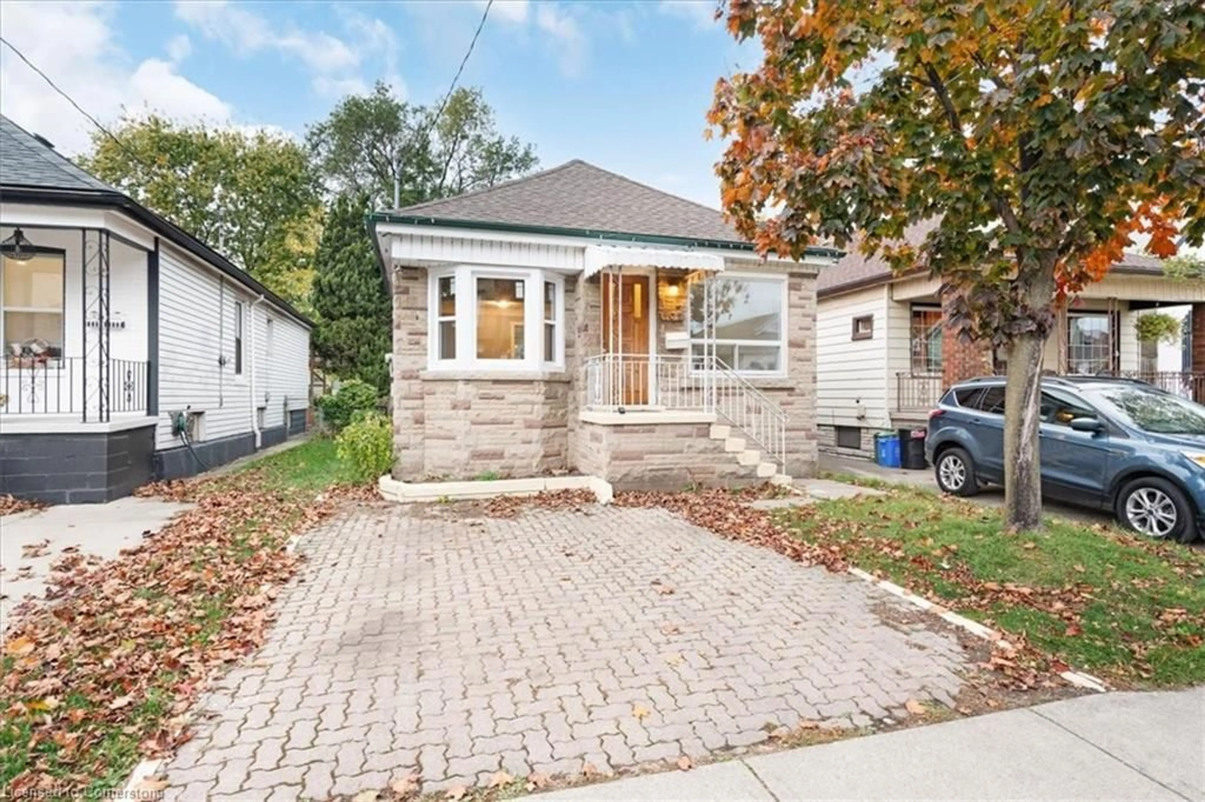 Frontside or backside of a home, cottage for 105 Edgemont St, Hamilton Ontario L8H 4C9