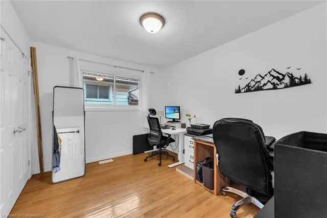Additional property image - 5 Burrwood Dr