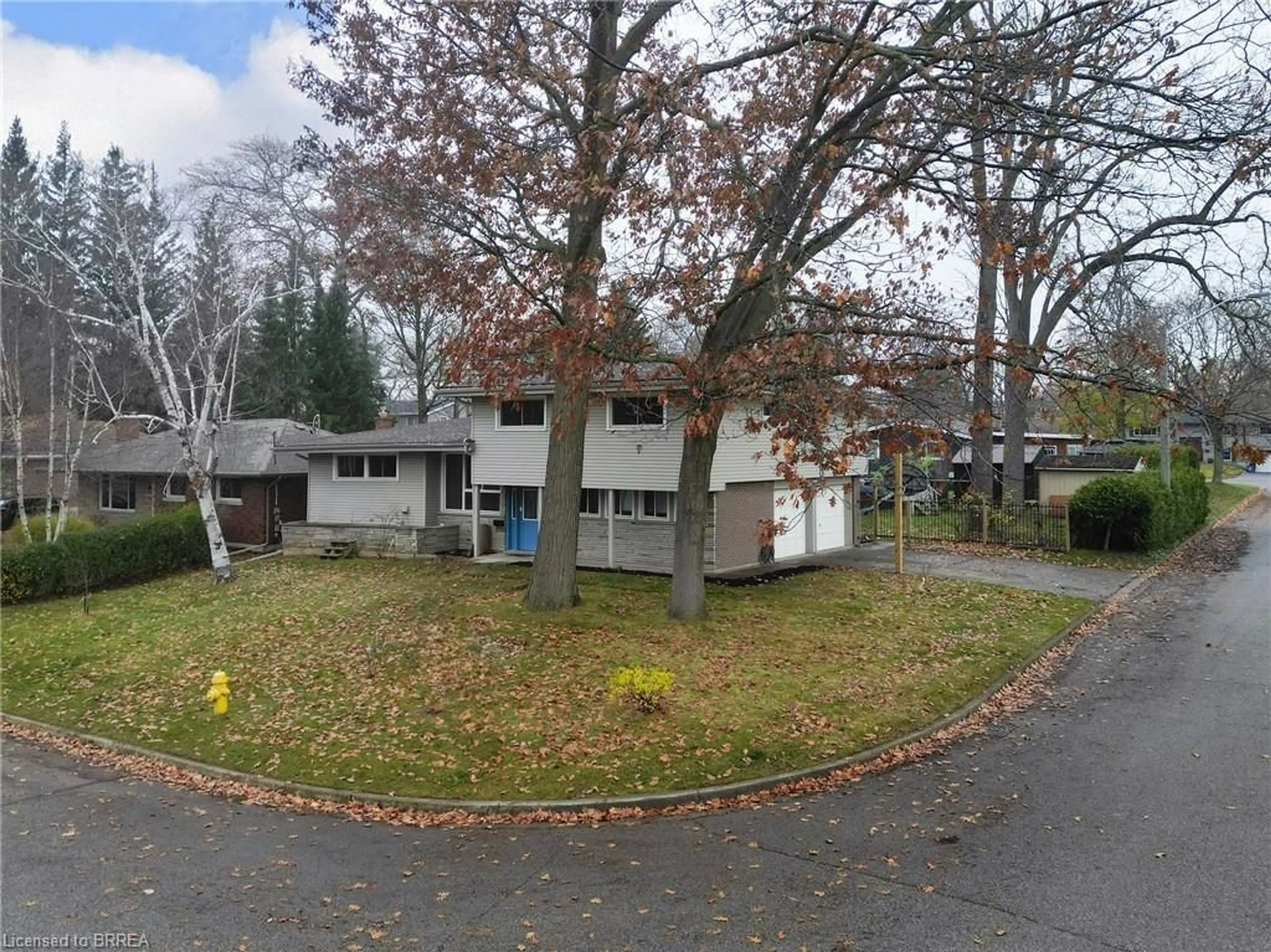 Frontside or backside of a home, the street view for 37 Allwood St, Brantford Ontario N3R 2V2