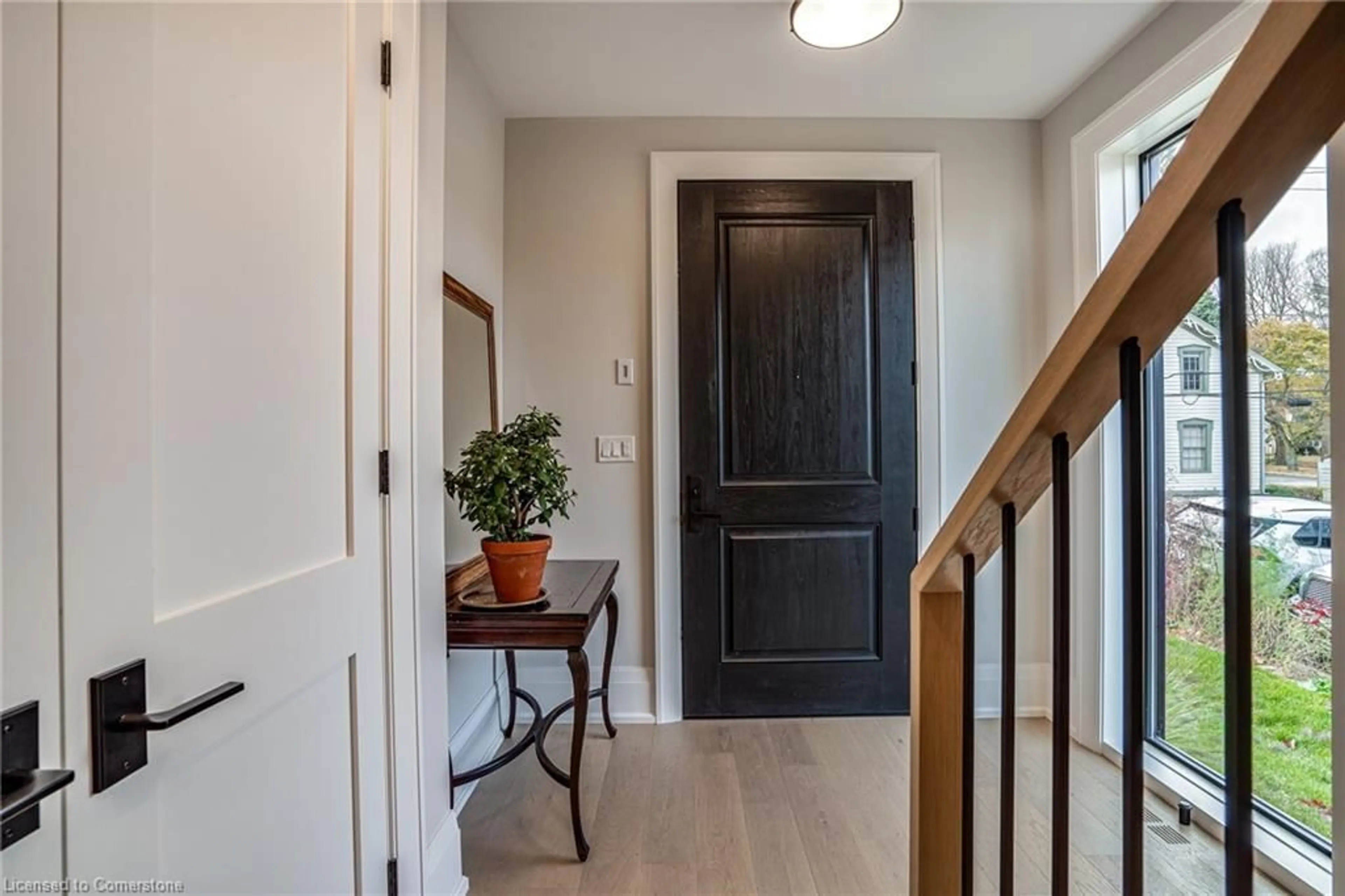 Indoor entryway, wood floors for 11 Church St, Ancaster Ontario L9G 2Y6