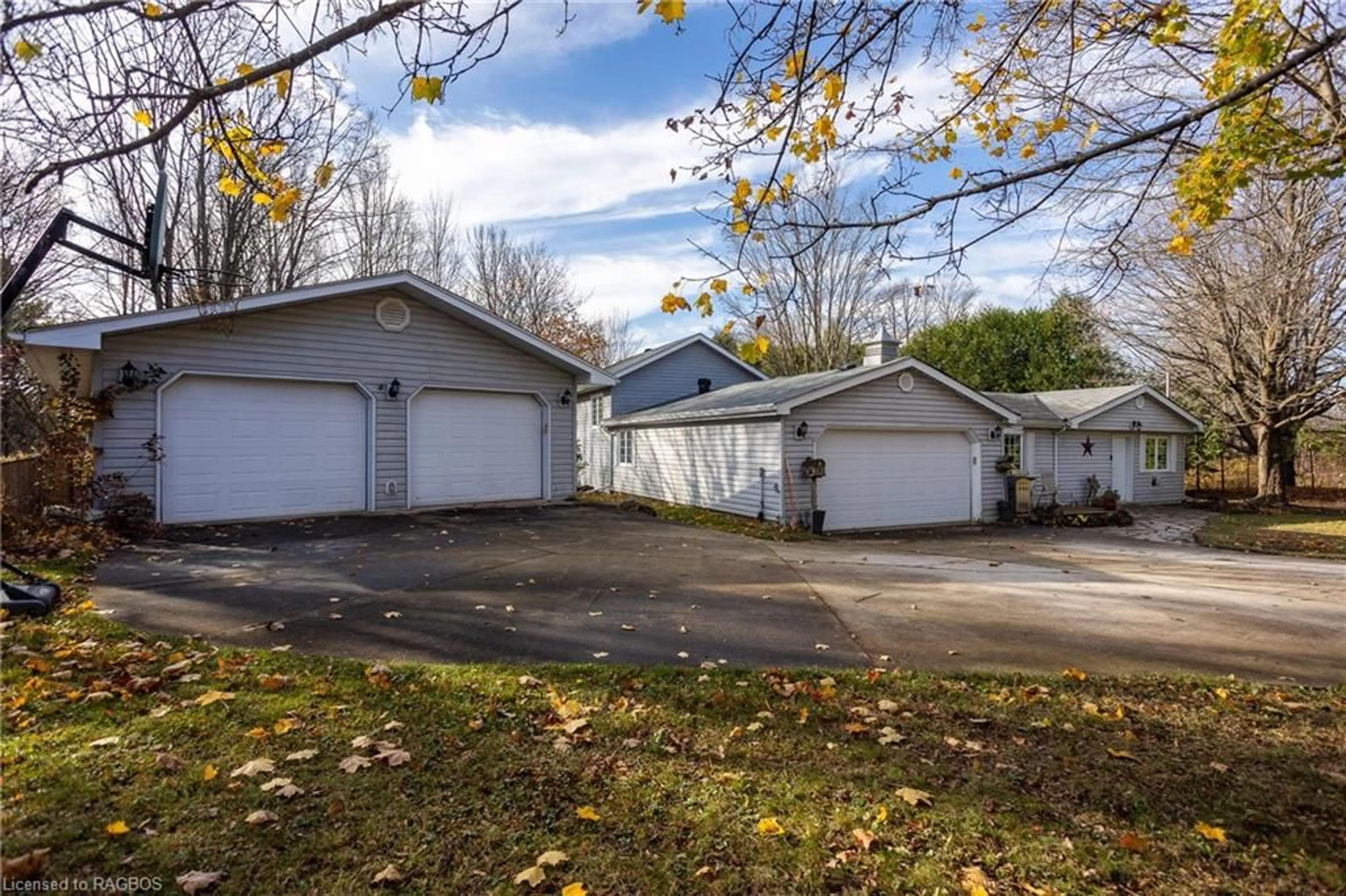 A pic from exterior of the house or condo, the street view for 202 North St, Grey Highlands Ontario N0C 1E0