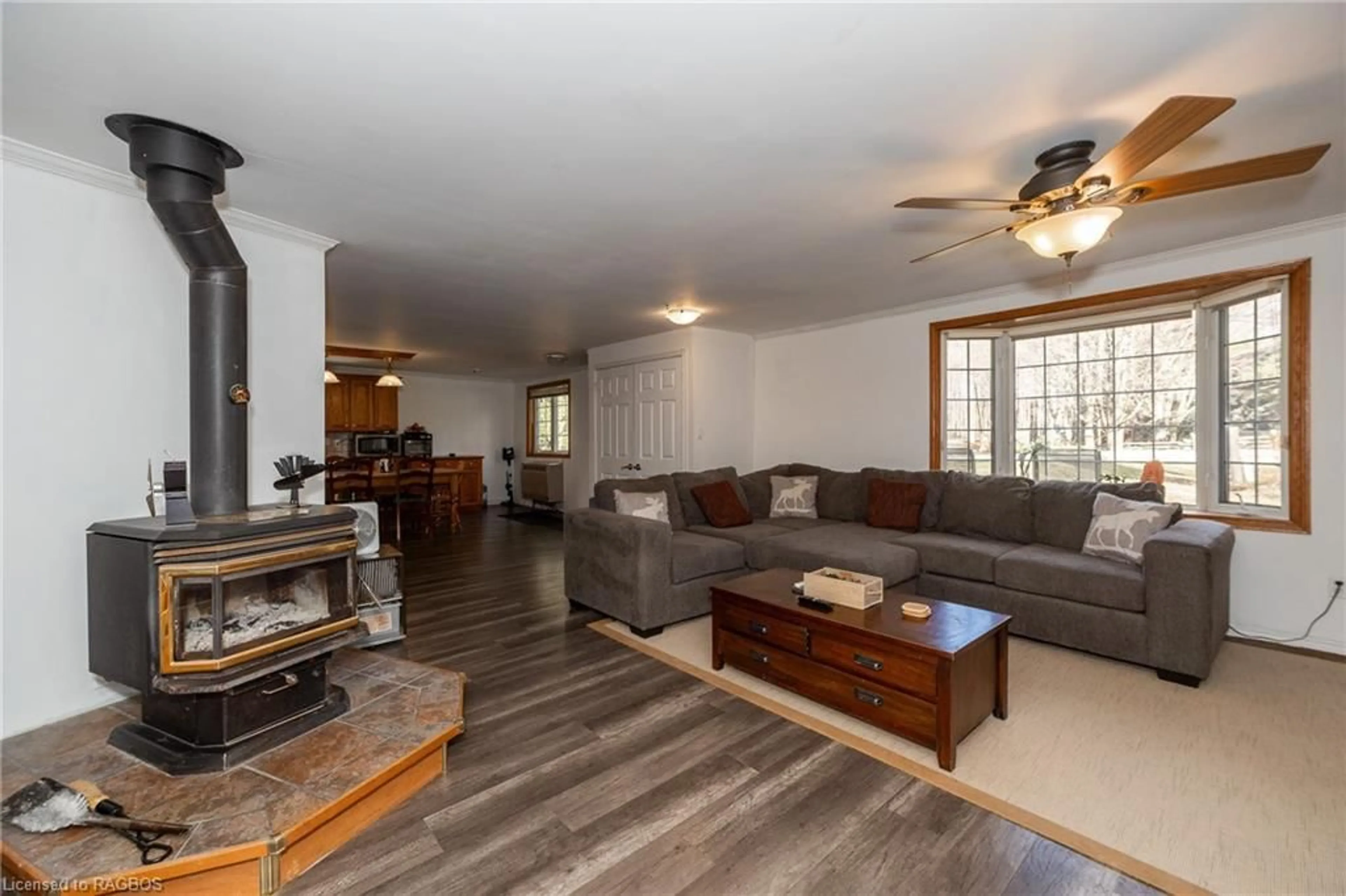 Living room, wood floors for 202 North St, Grey Highlands Ontario N0C 1E0