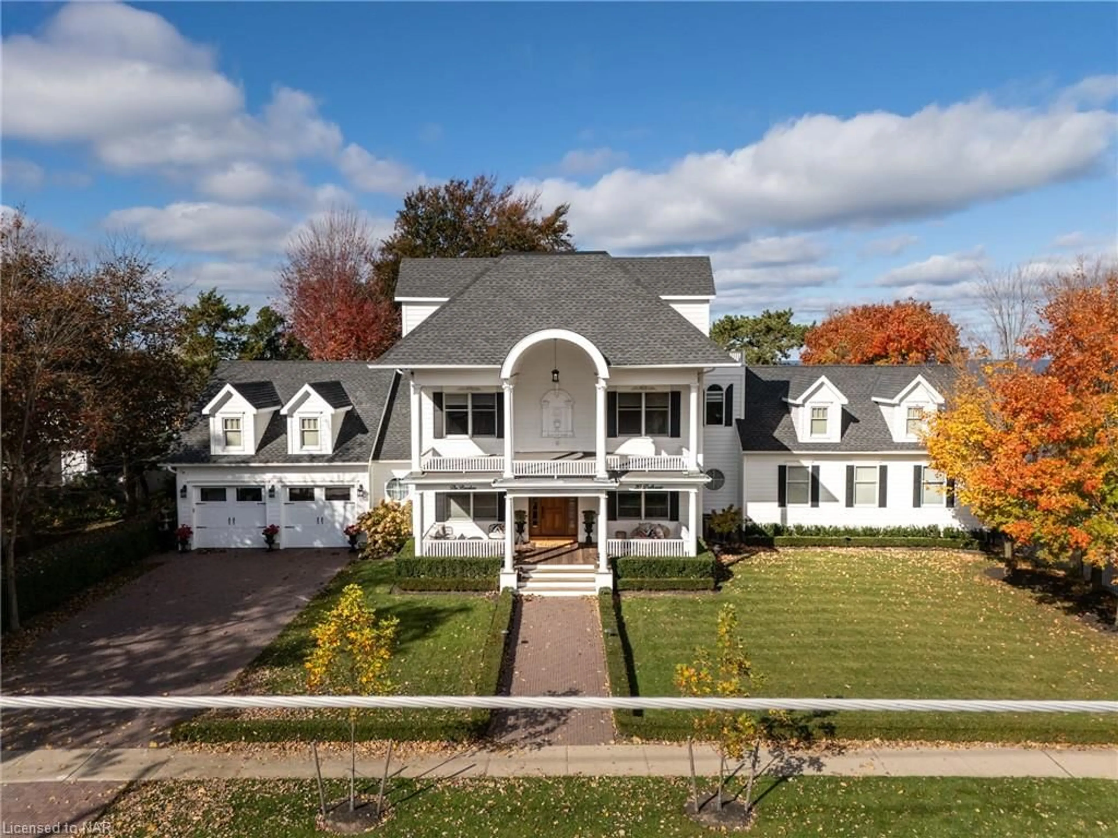 Frontside or backside of a home, cottage for 30 Dalhousie Ave, St. Catharines Ontario L2N 4W4