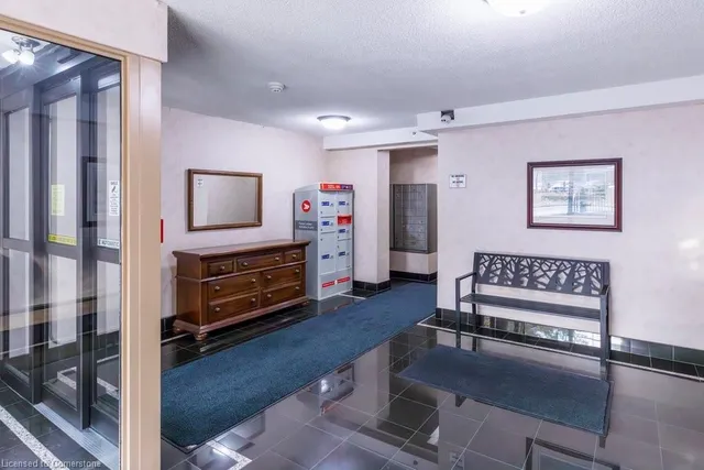 Additional property image - 81 Charlton Ave Unit 1004