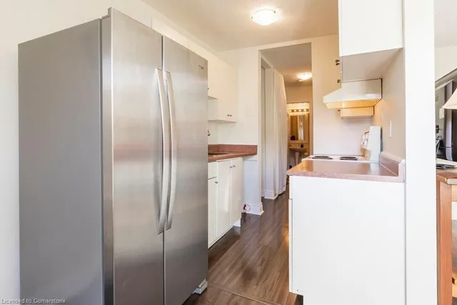 Additional property image - 81 Charlton Ave Unit 1004