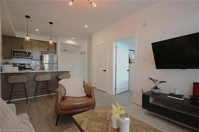 Additional property image - 101 Shoreview Pl Unit 519