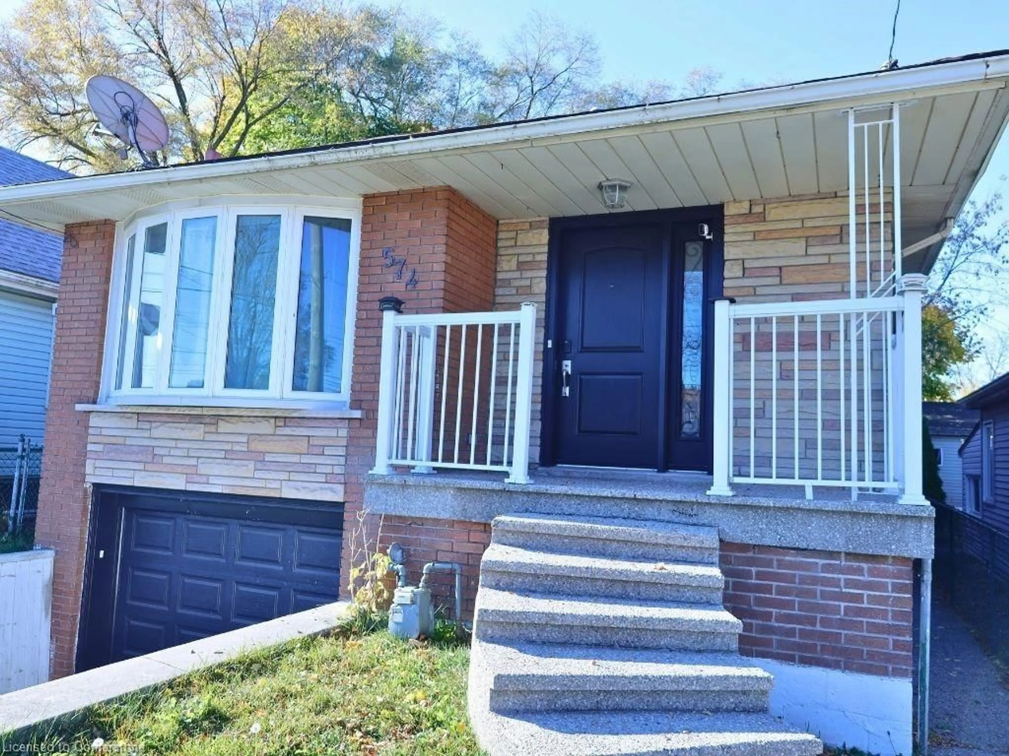 Frontside or backside of a home, cottage for 574 Upper Sherman Ave, Hamilton Ontario L8V 3M1