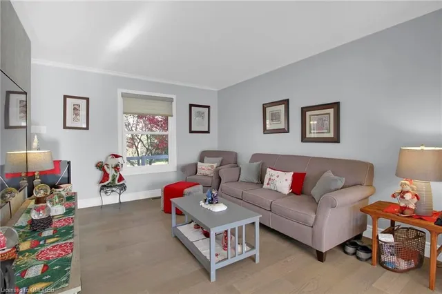 Additional property image - 11044 1st Line