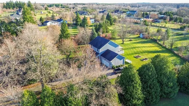 Additional property image - 11044 1st Line