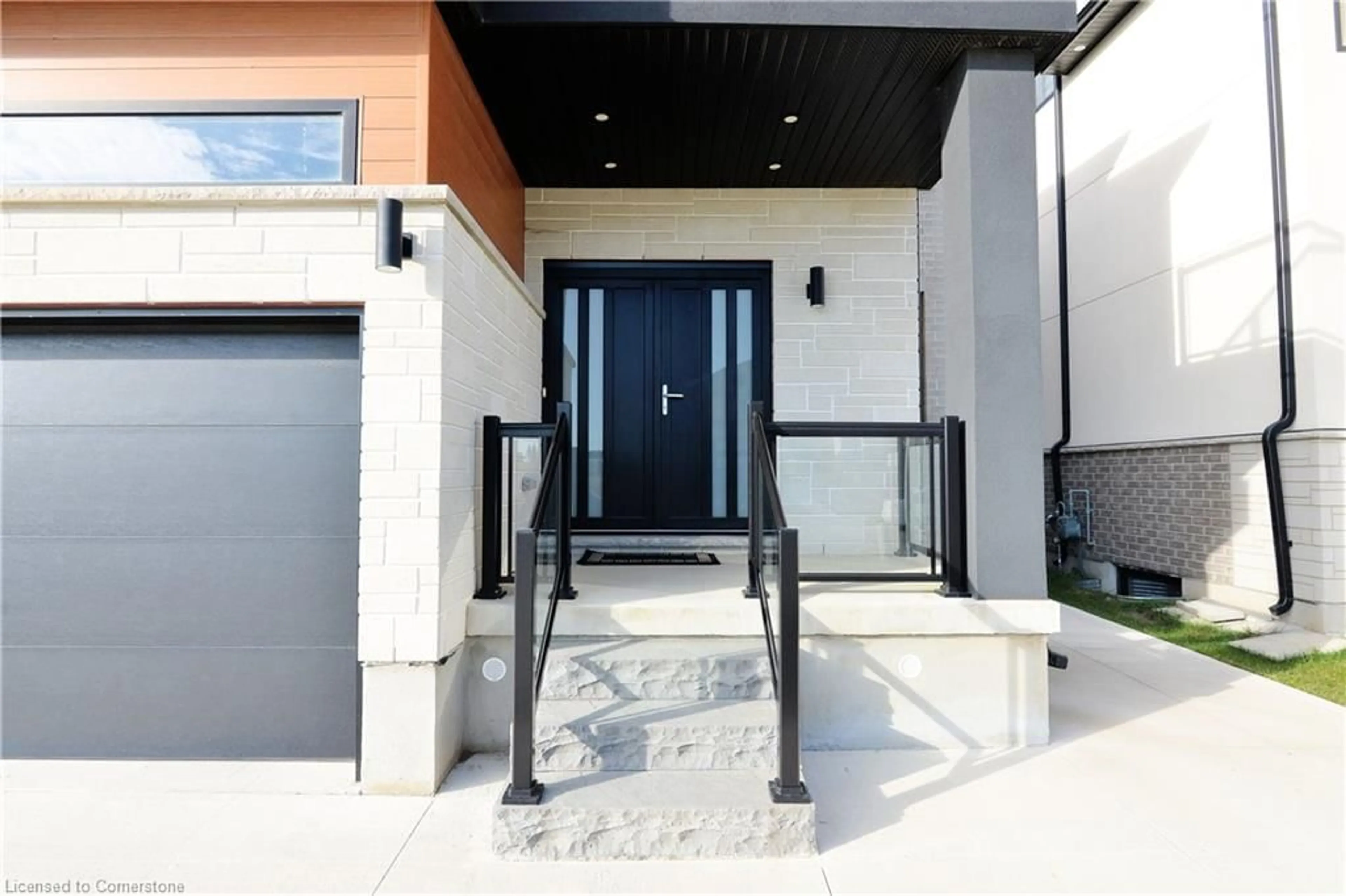 Indoor entryway, cement floor for 86 Grandville Cir, Paris Ontario N3L 0J5