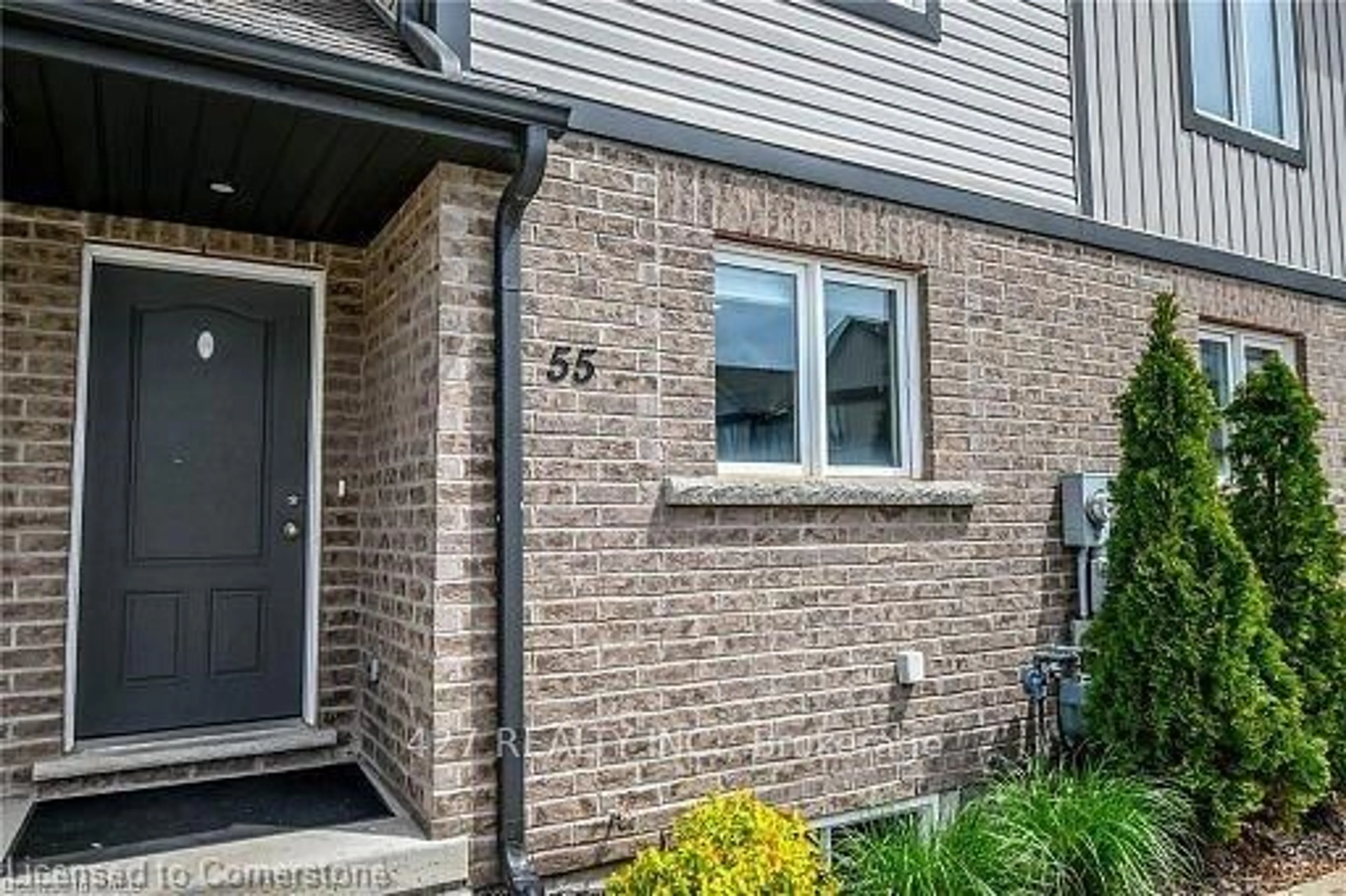 A pic from exterior of the house or condo, cottage for 7768 Ascot Cir #55, Niagara Falls Ontario L2H 3P9