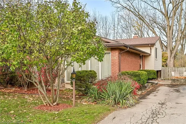 Additional property image - 54 Little John Rd