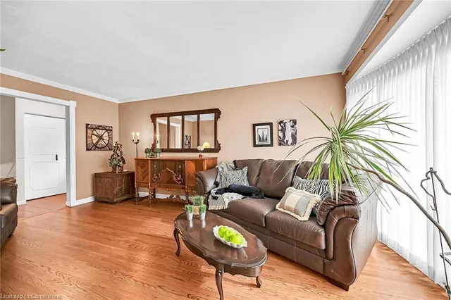 Additional property image - 54 Little John Rd
