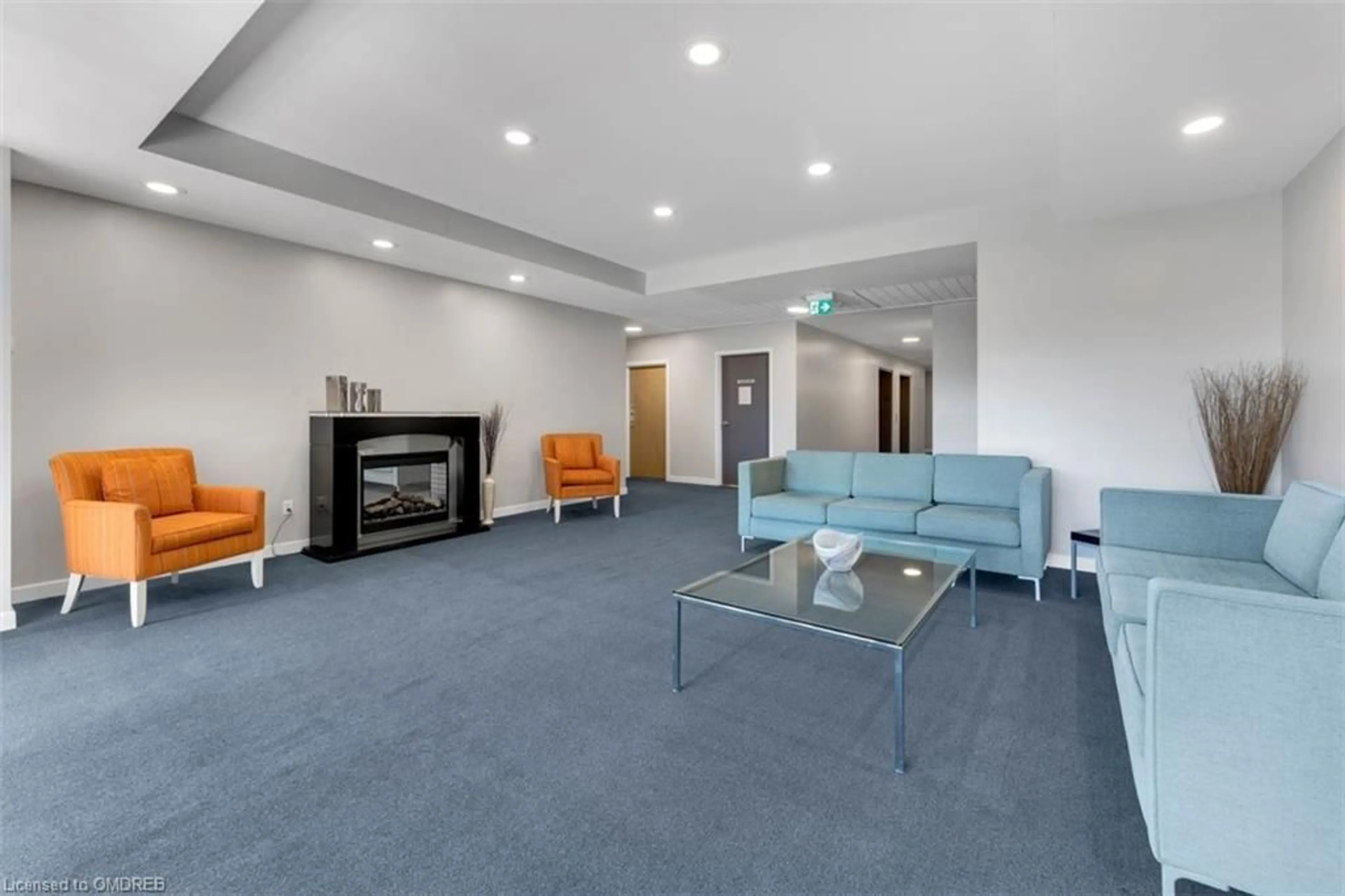 Indoor lobby, carpet floors for 170 Water St #1207, Cambridge Ontario N1R 3B6