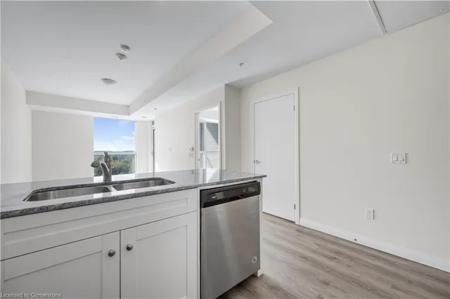 Additional property image - 60 Charles St Unit 807