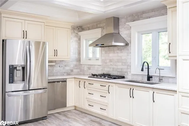 148 Sand Rd, Holland Landing 5