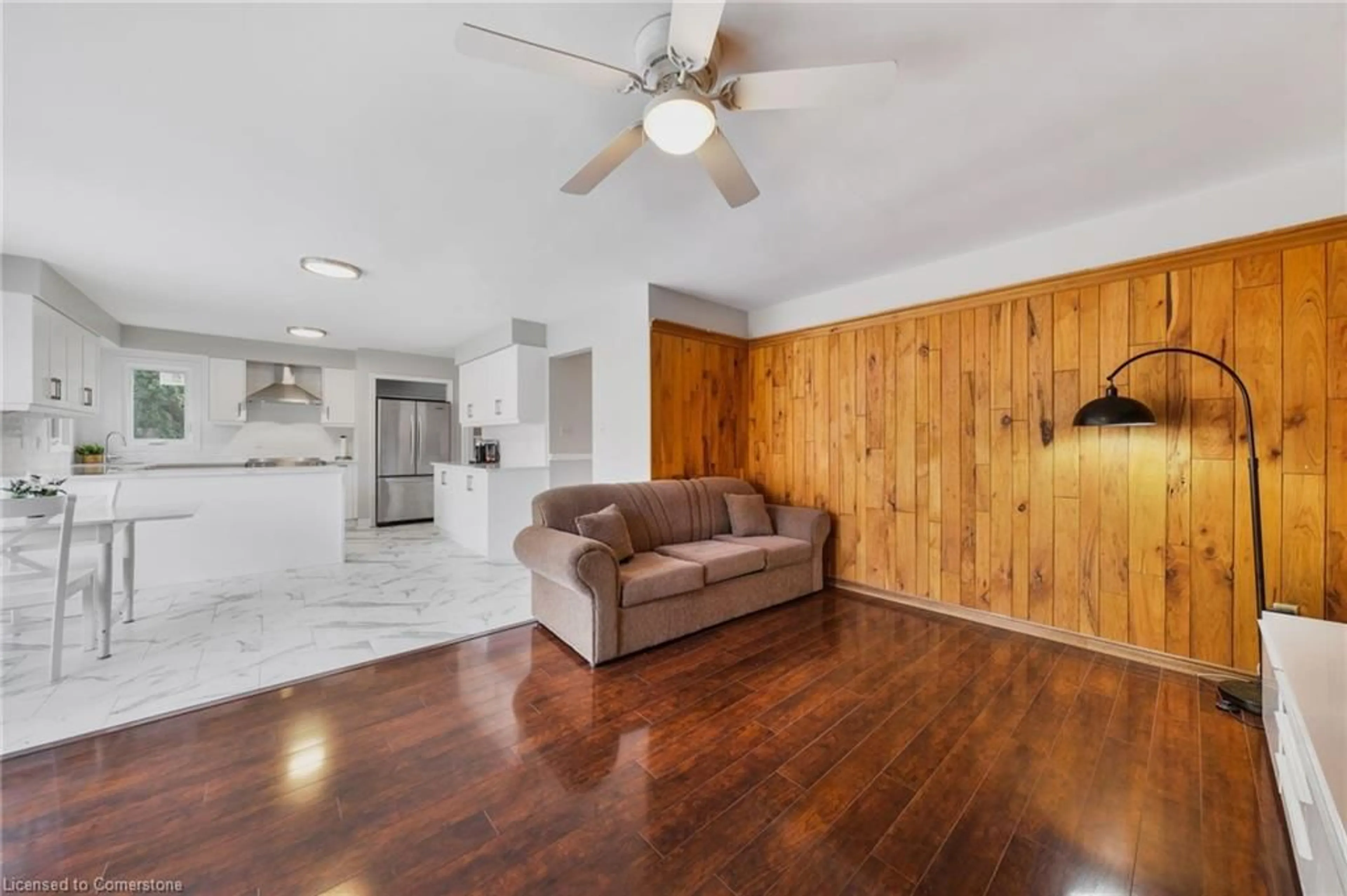 Living room, wood floors for 245 Stadacona Ave, Ancaster Ontario L9G 3X5