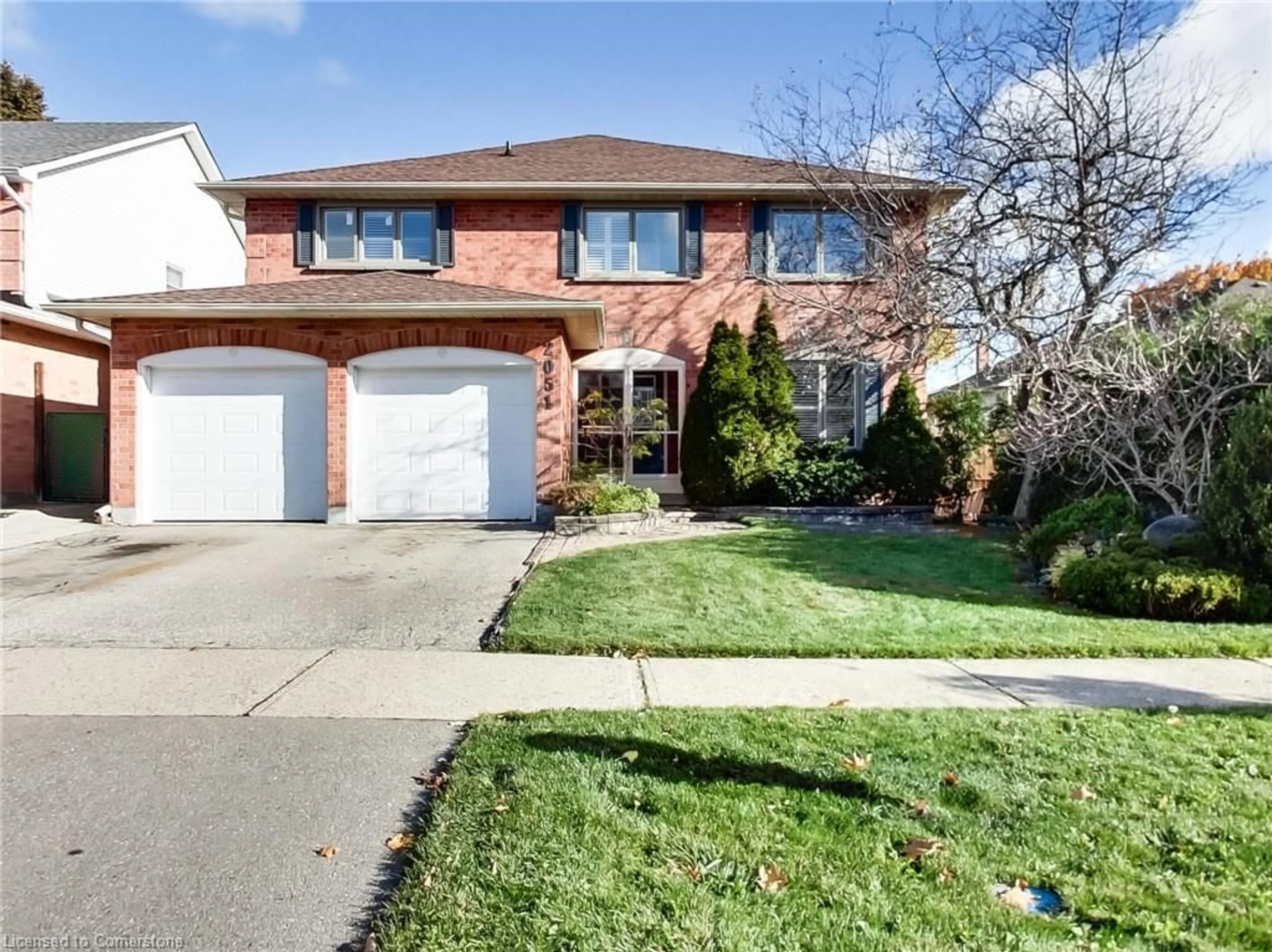 Frontside or backside of a home, the street view for 2051 Deer Run Ave, Burlington Ontario L7M 2S1