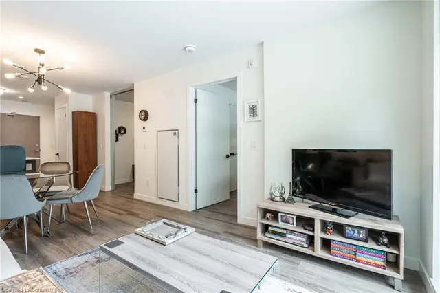 Additional property image - 467 Charlton Ave Unit 101