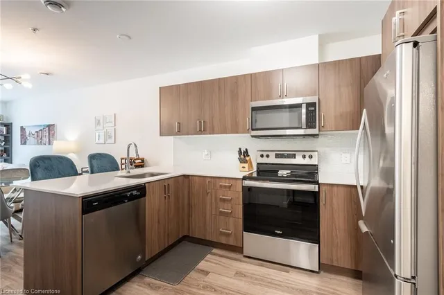 Additional property image - 467 Charlton Ave Unit 101