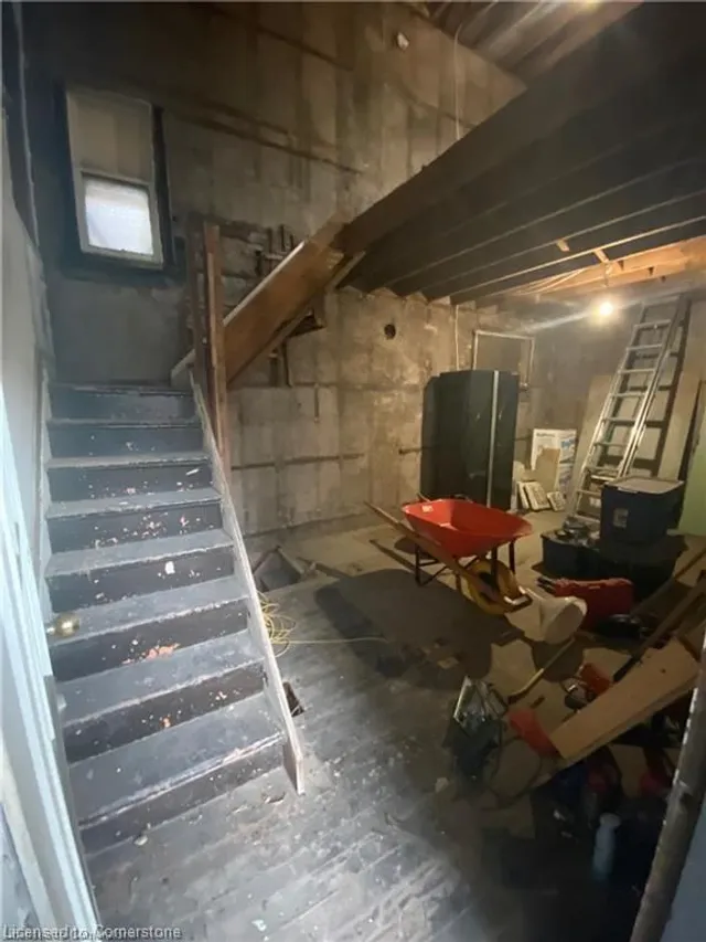Primary image of 60 William St