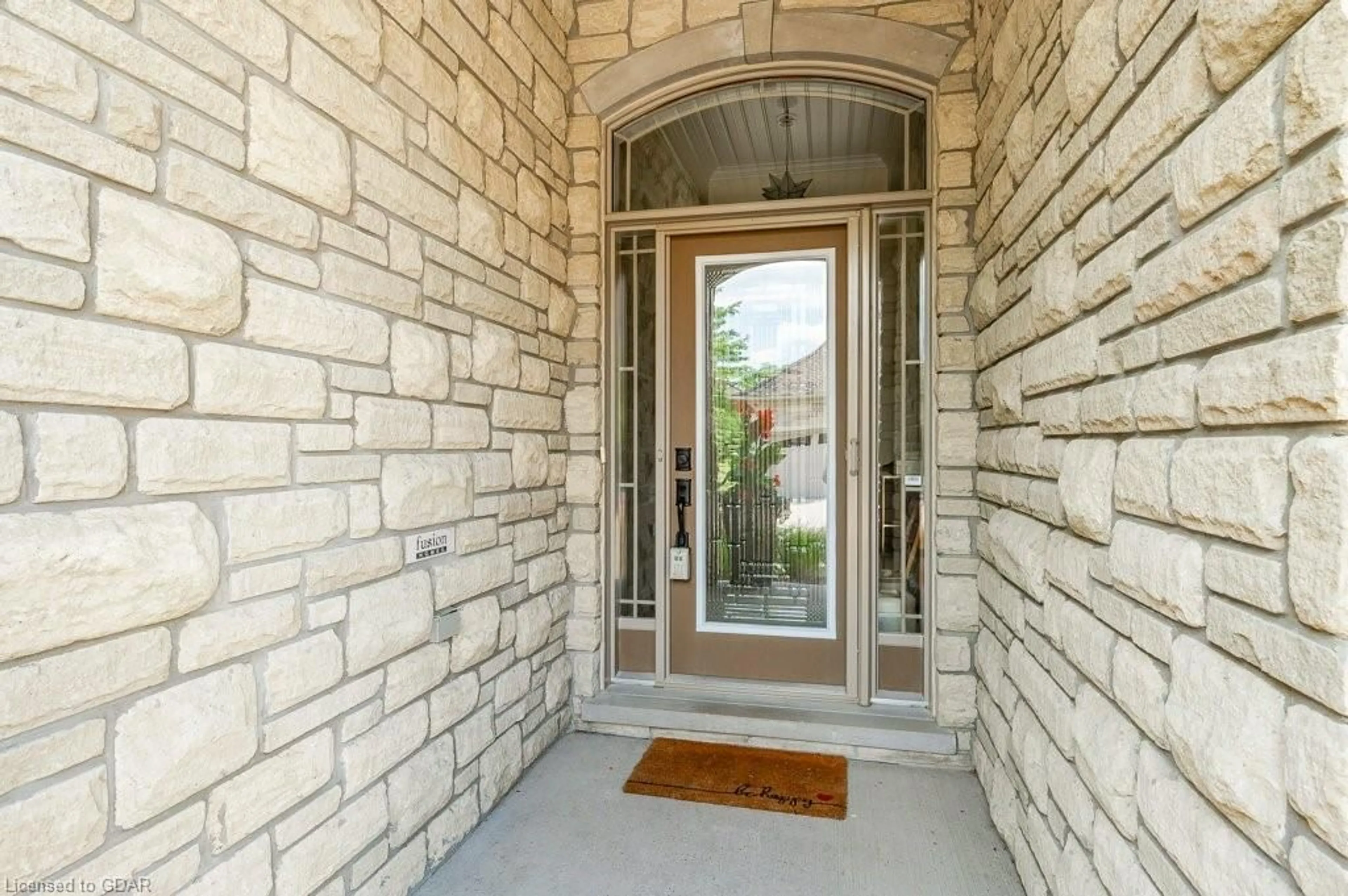 Indoor entryway, cement floor for 19 Simmonds Dr #28, Guelph Ontario N1E 0H4