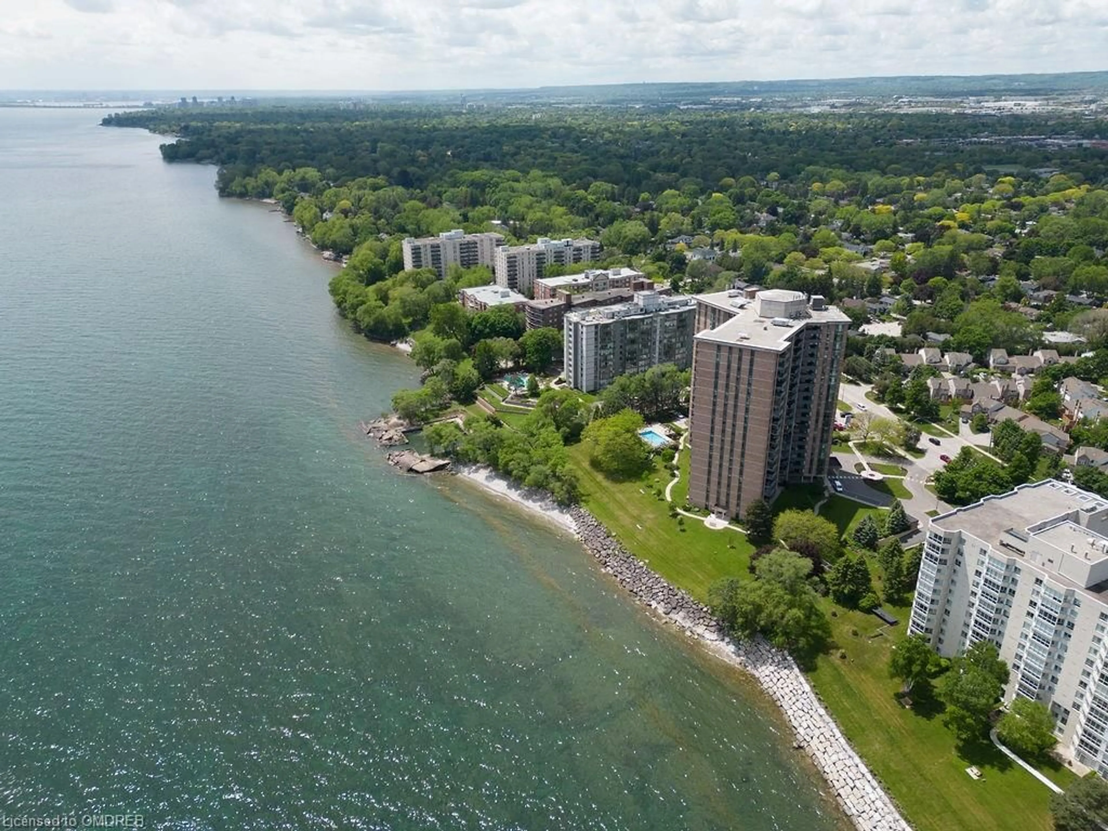 A pic from exterior of the house or condo, lake for 5250 Lakeshore Rd #1504, Burlington Ontario L7L 1C2