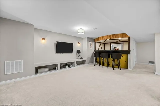 Additional property image - 375 Clarendon Dr
