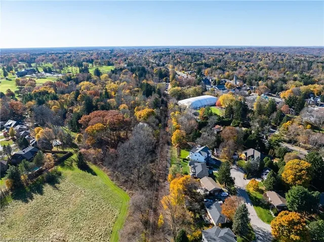 Additional property image - 375 Clarendon Dr
