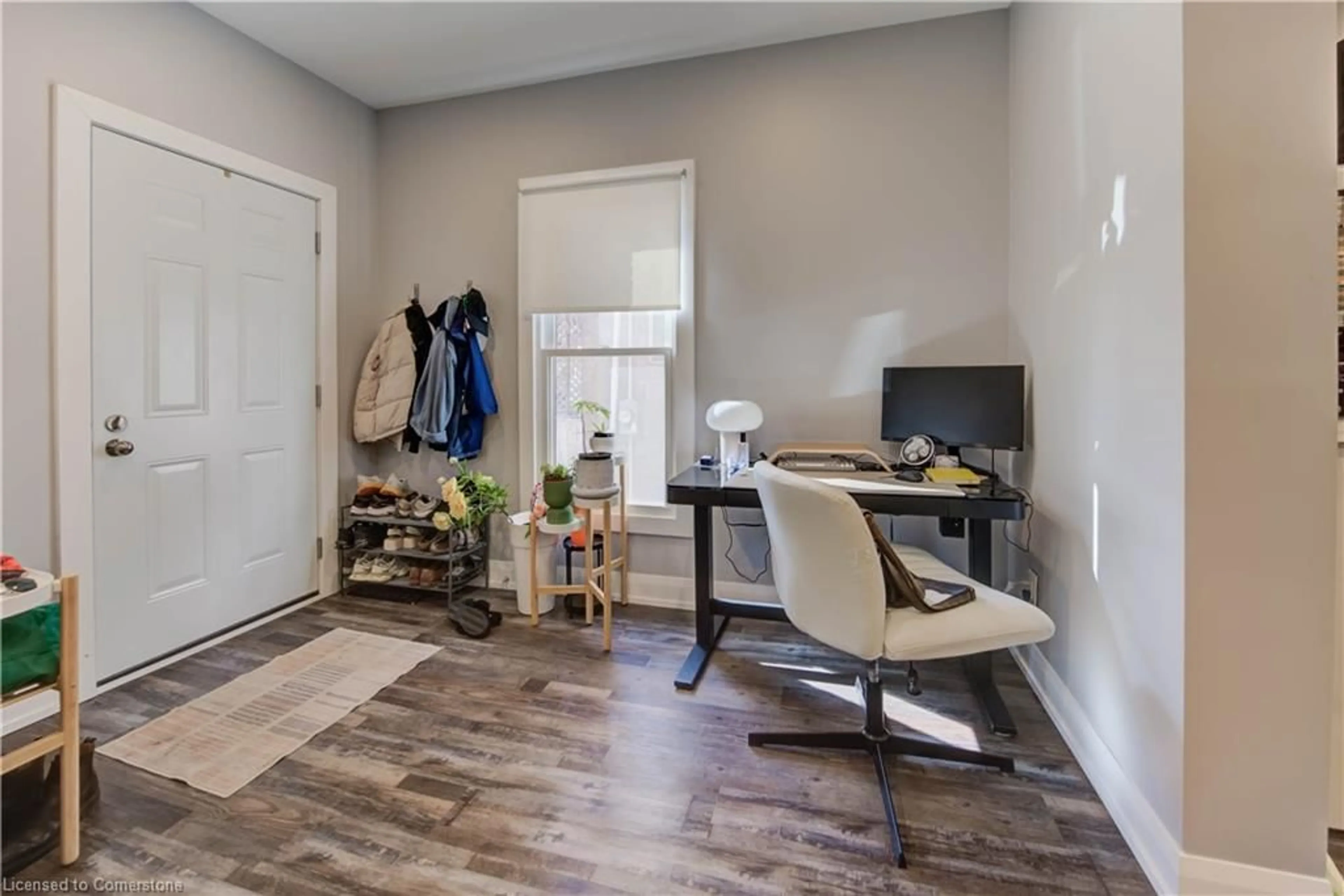 Indoor entryway, wood floors for 79 Lowell Ave, St. Catharines Ontario L2R 2C9