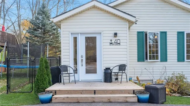 40 Silver Lake Dr, Port Dover 4