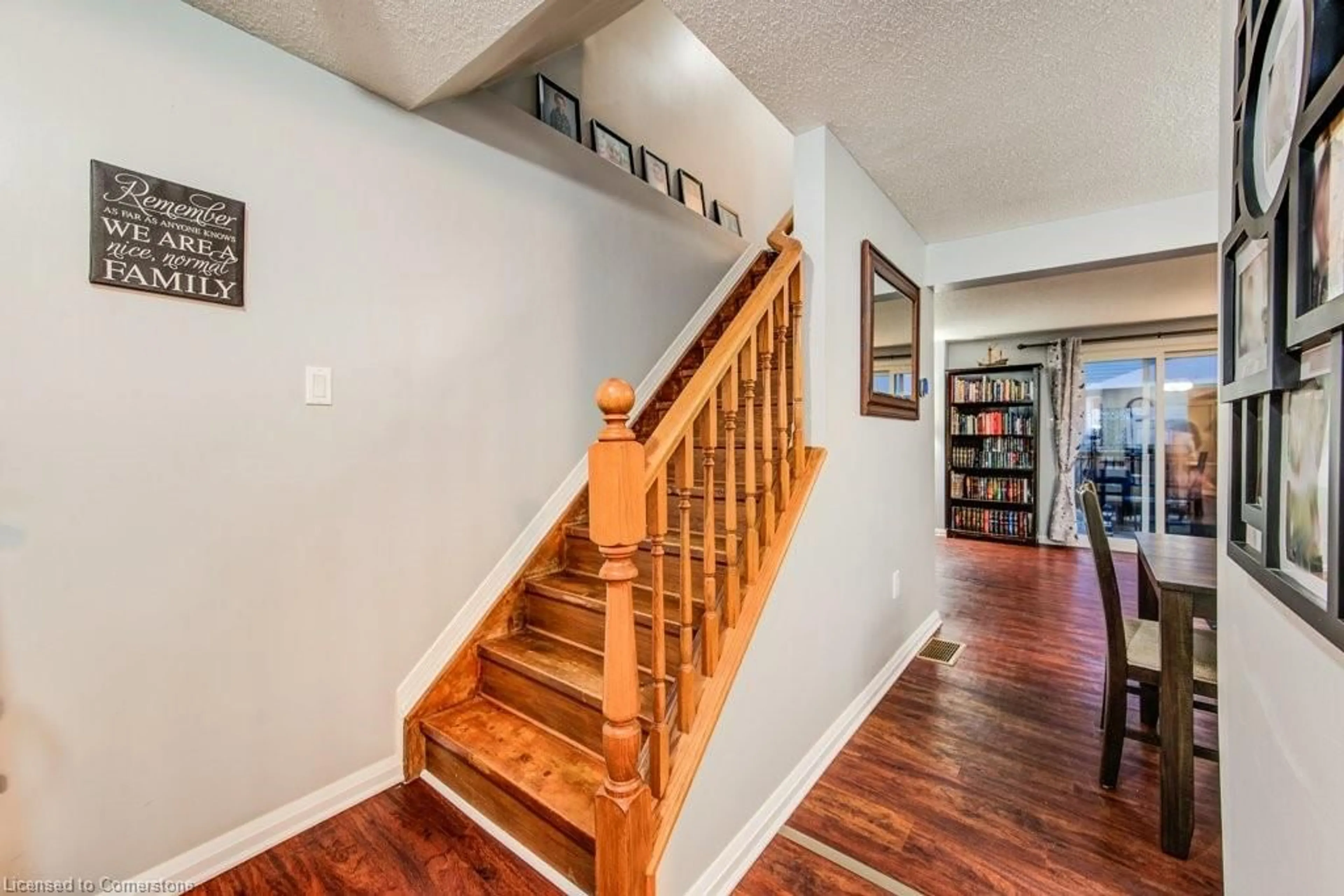 Stairs for 207 Northview Heights Dr, Cambridge Ontario N1R 8C5