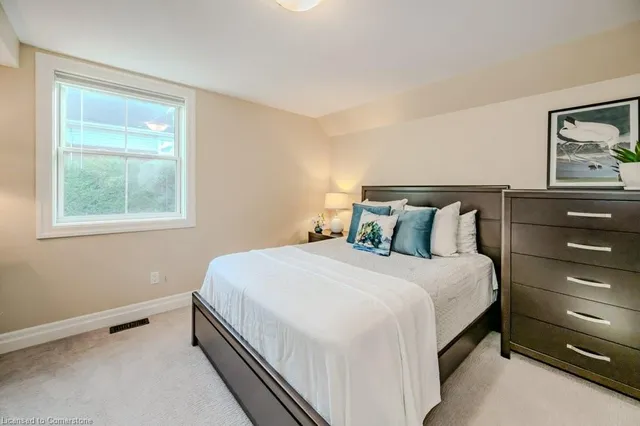 Additional property image - 2 Chedoke Ave