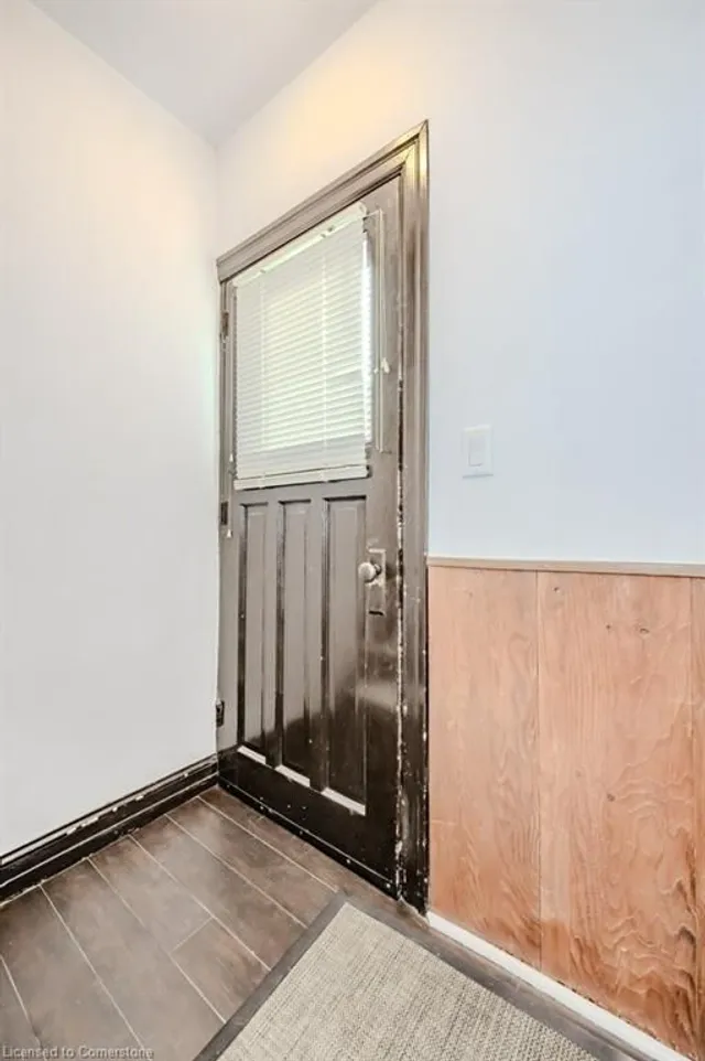 Additional property image - 2 Chedoke Ave