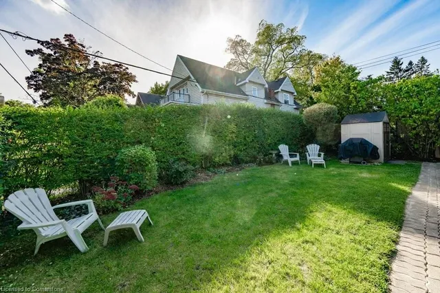 Additional property image - 2 Chedoke Ave