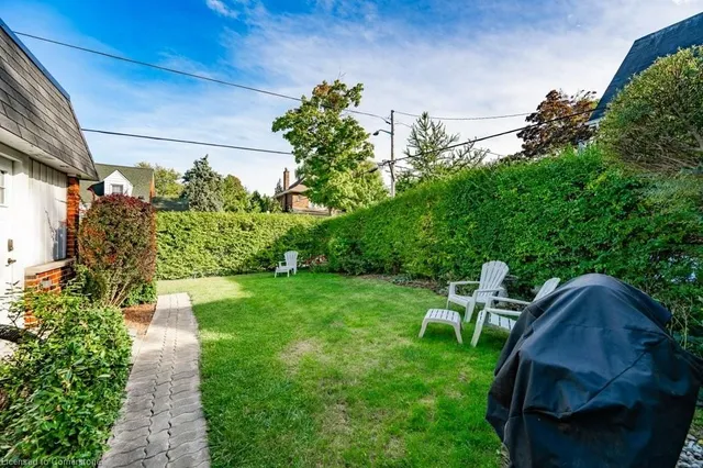 Additional property image - 2 Chedoke Ave