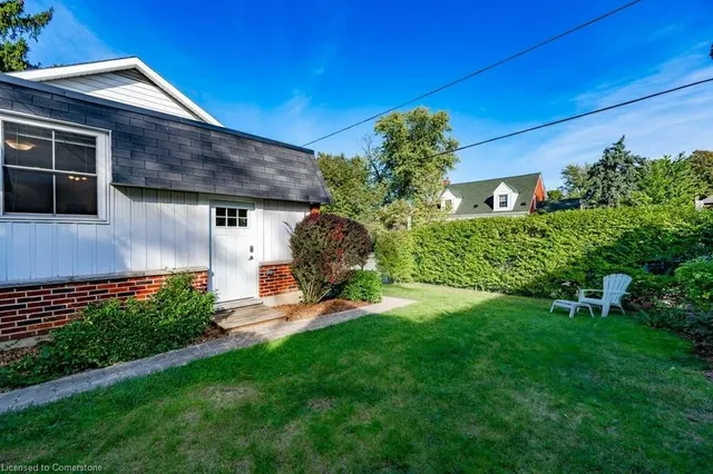 Additional property image - 2 Chedoke Ave