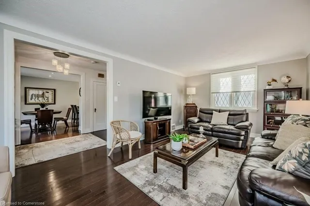 Additional property image - 2 Chedoke Ave