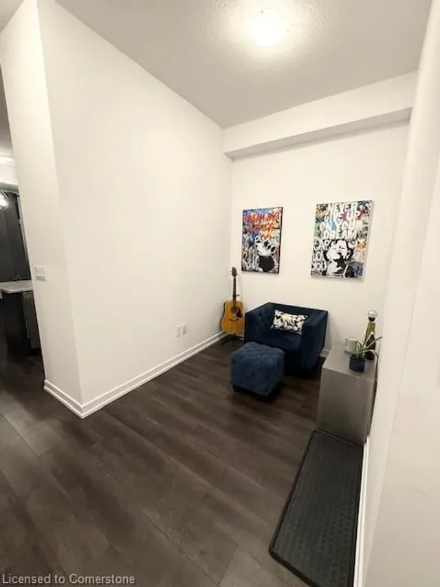 Additional property image - 470 Dundas St Unit 102