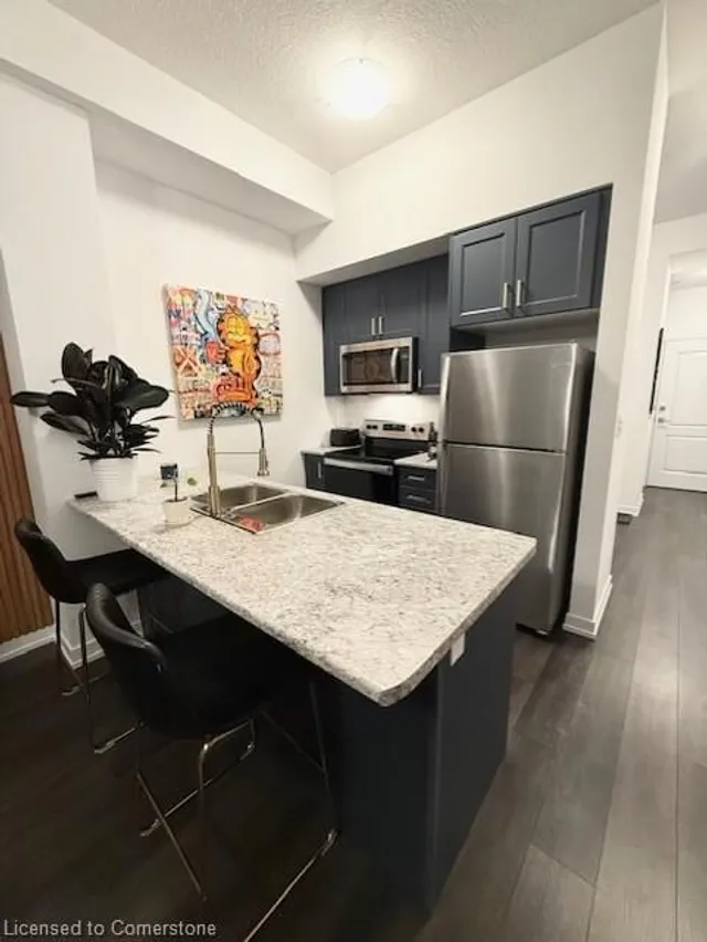 Additional property image - 470 Dundas St Unit 102