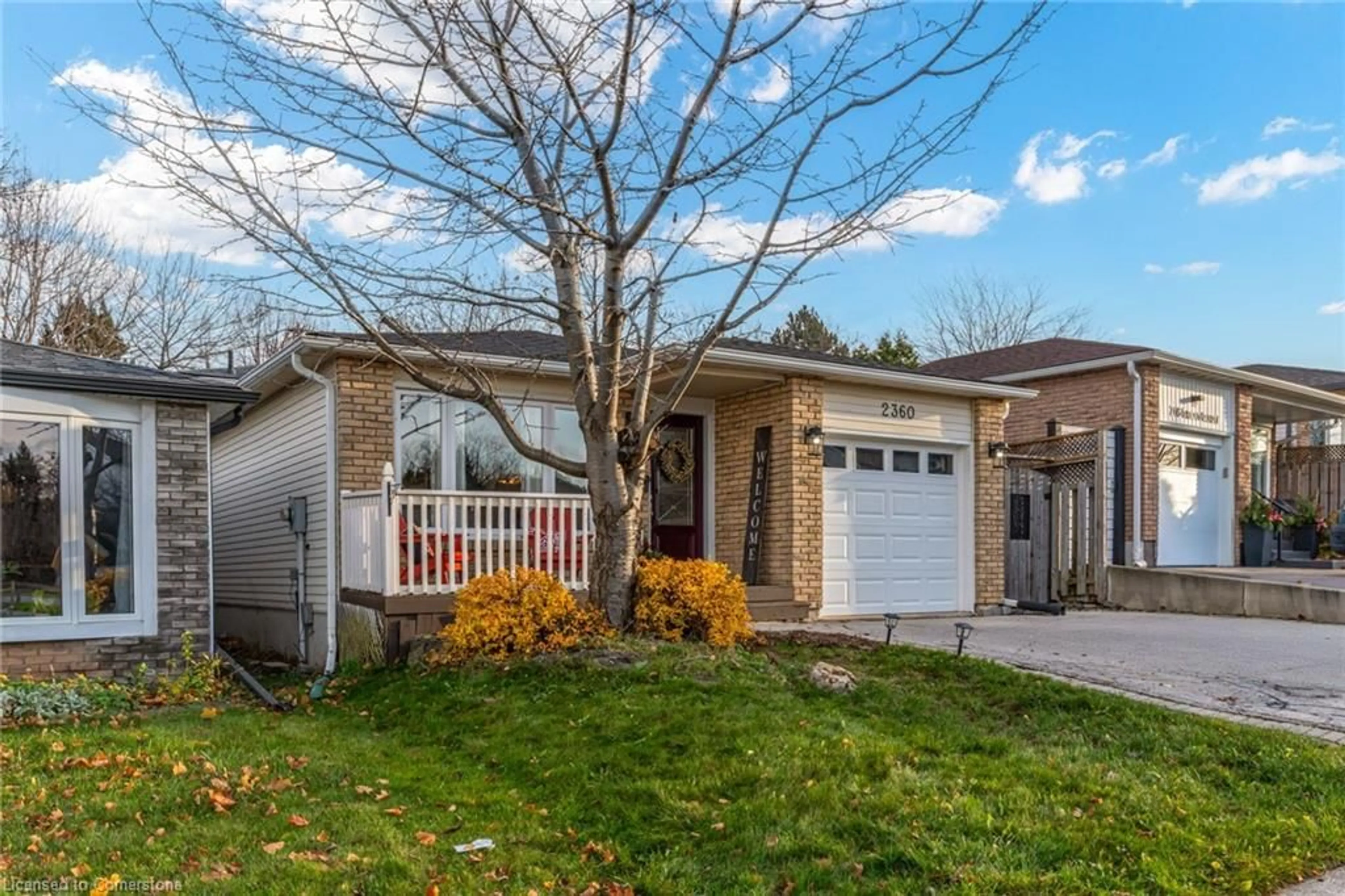 Frontside or backside of a home, cottage for 2360 Malcolm Cres, Burlington Ontario L7P 4H5