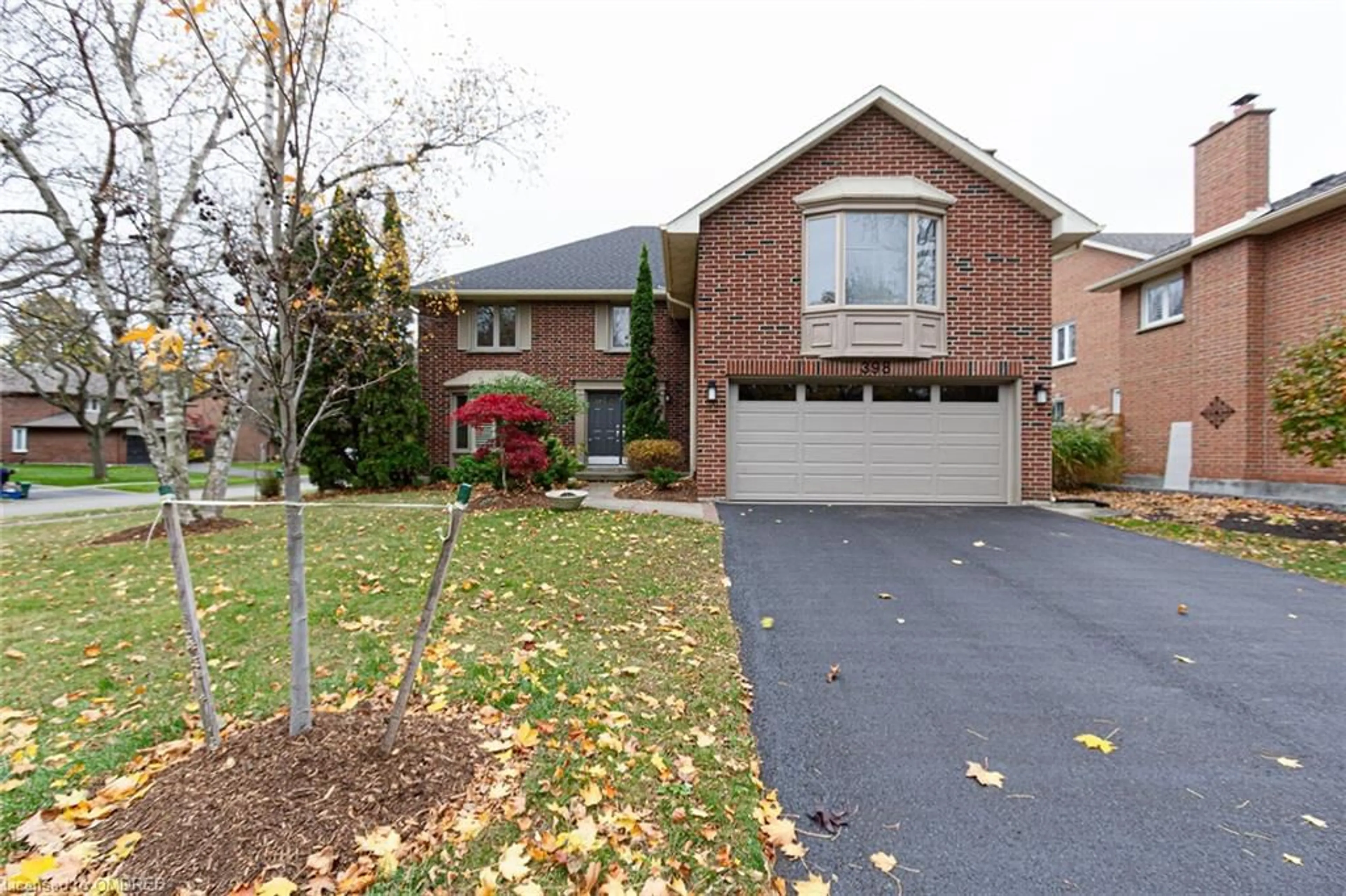 Home with brick exterior material for 398 Barclay Cres, Oakville Ontario L6J 6H9