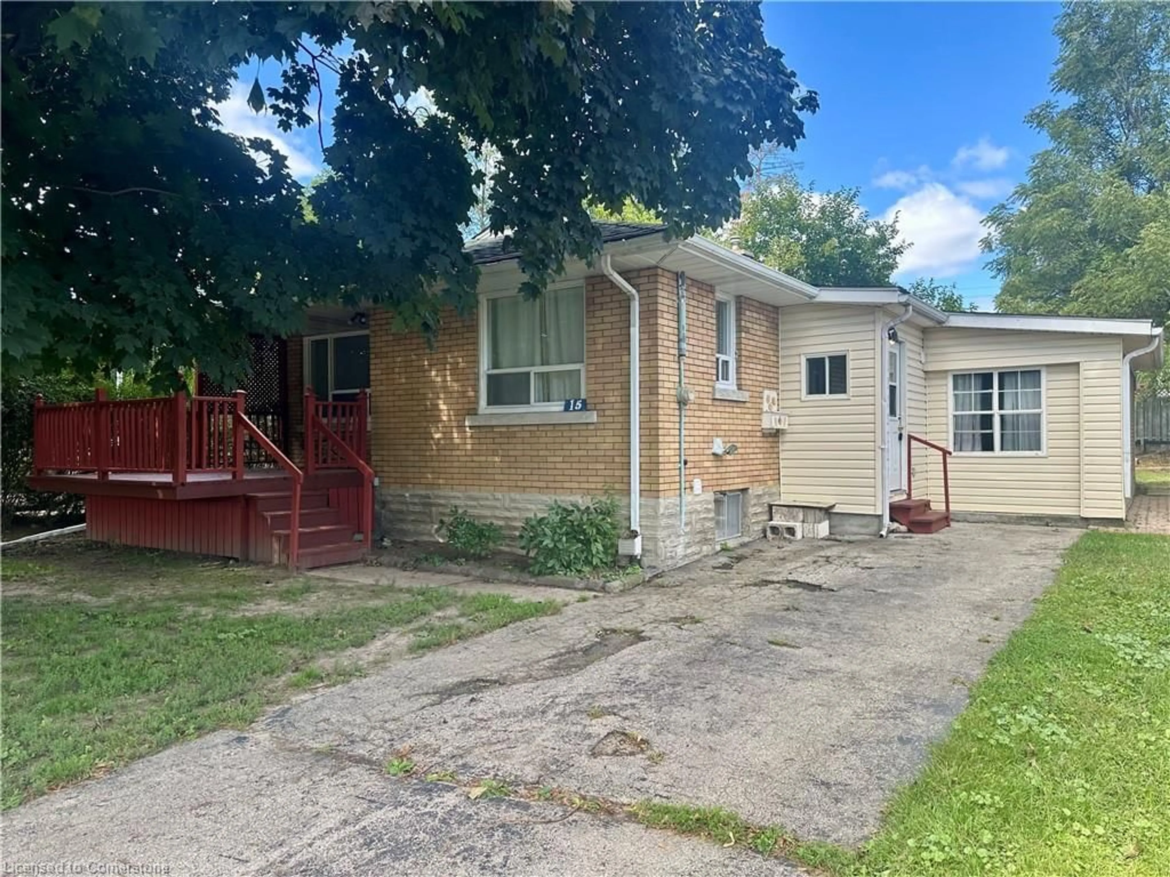 Frontside or backside of a home, cottage for 15 Cornell Ave, Kitchener Ontario N2G 3E5