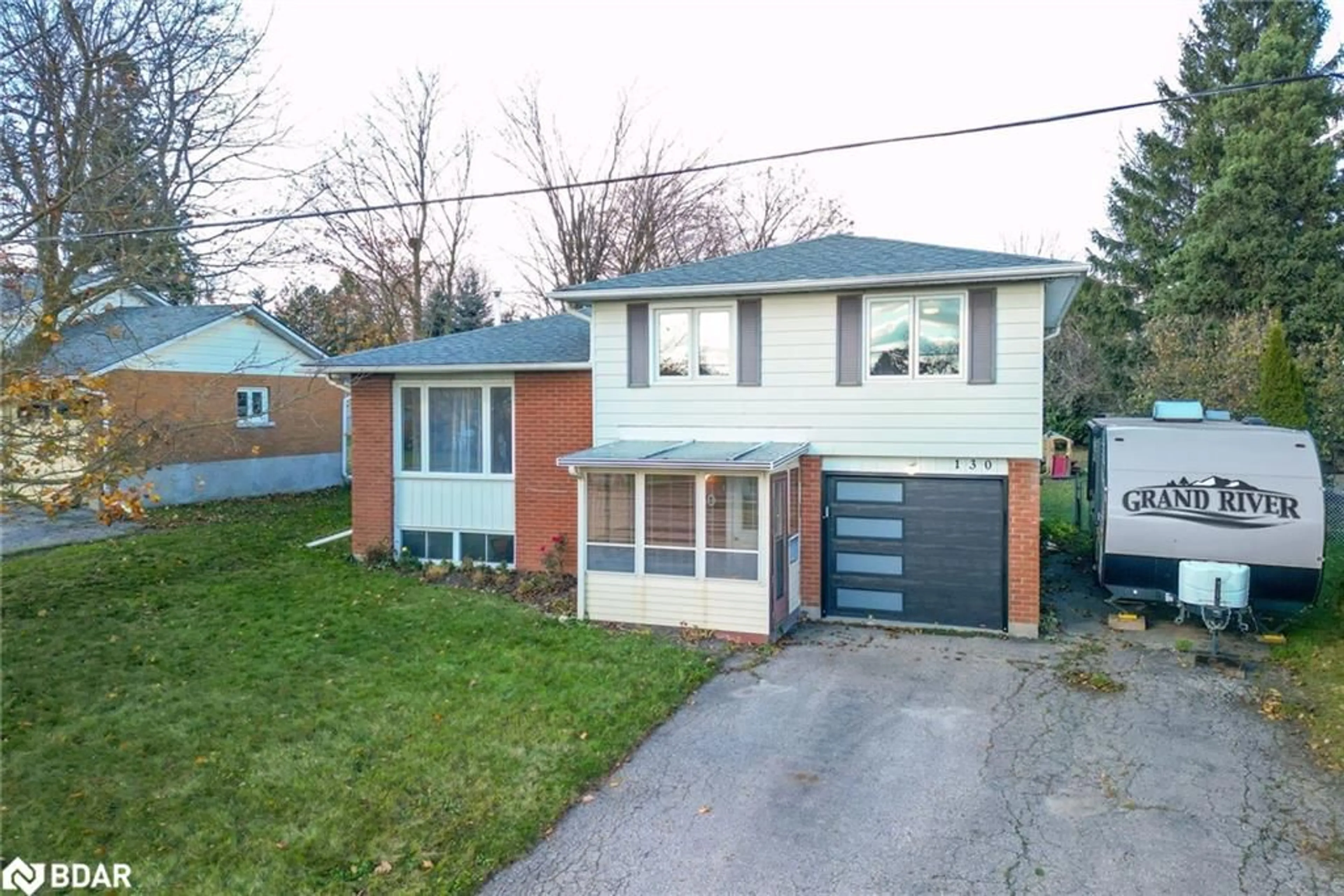 Frontside or backside of a home, cottage for 130 Franklyn St, Shelburne Ontario L9V 2Y3