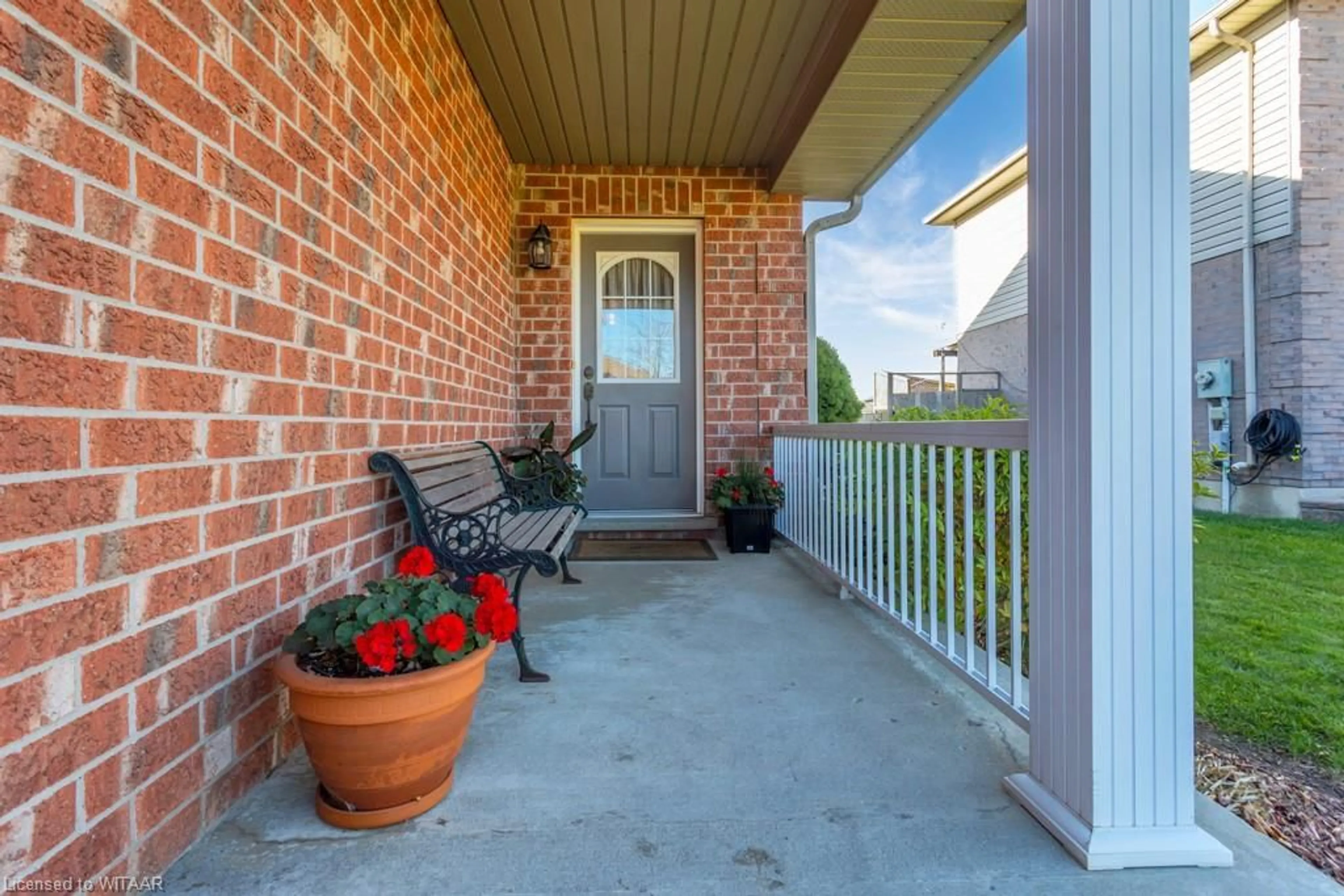 Indoor entryway, wood floors for 7 Primrose Dr, Tillsonburg Ontario N4G 5S8