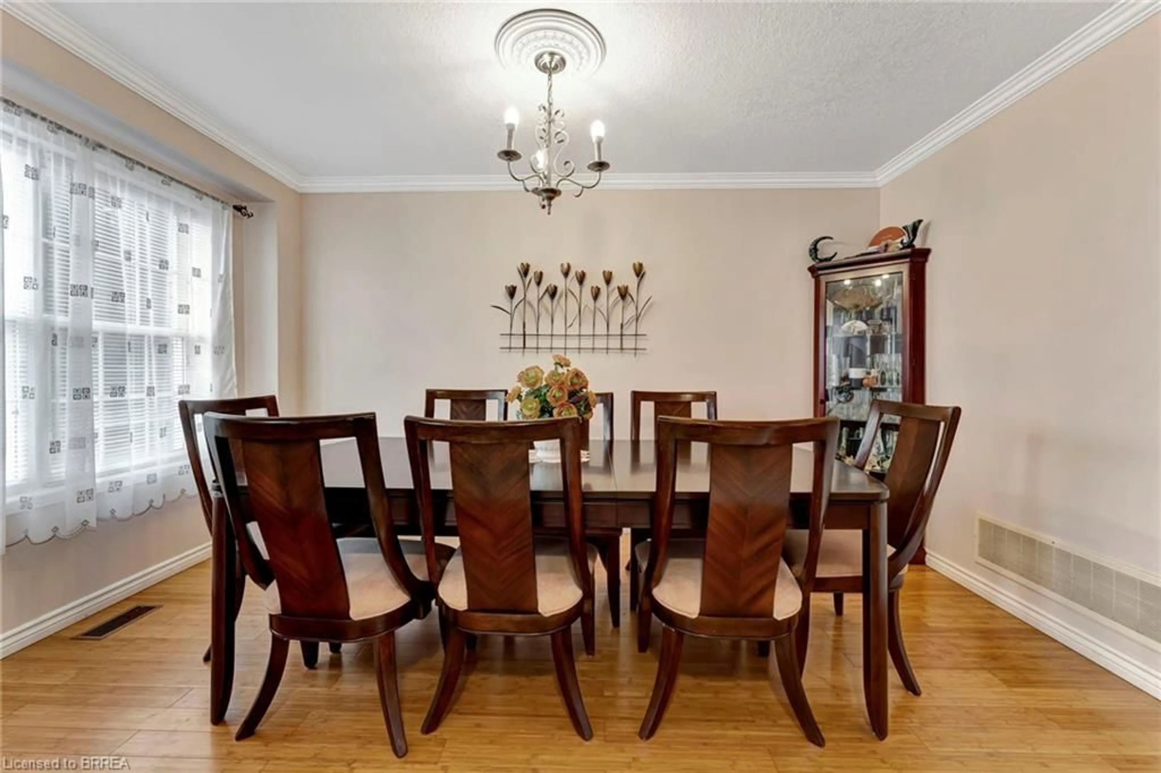 Dining room, wood floors for 144 Blackburn Dr, Brantford Ontario N3T 6S2