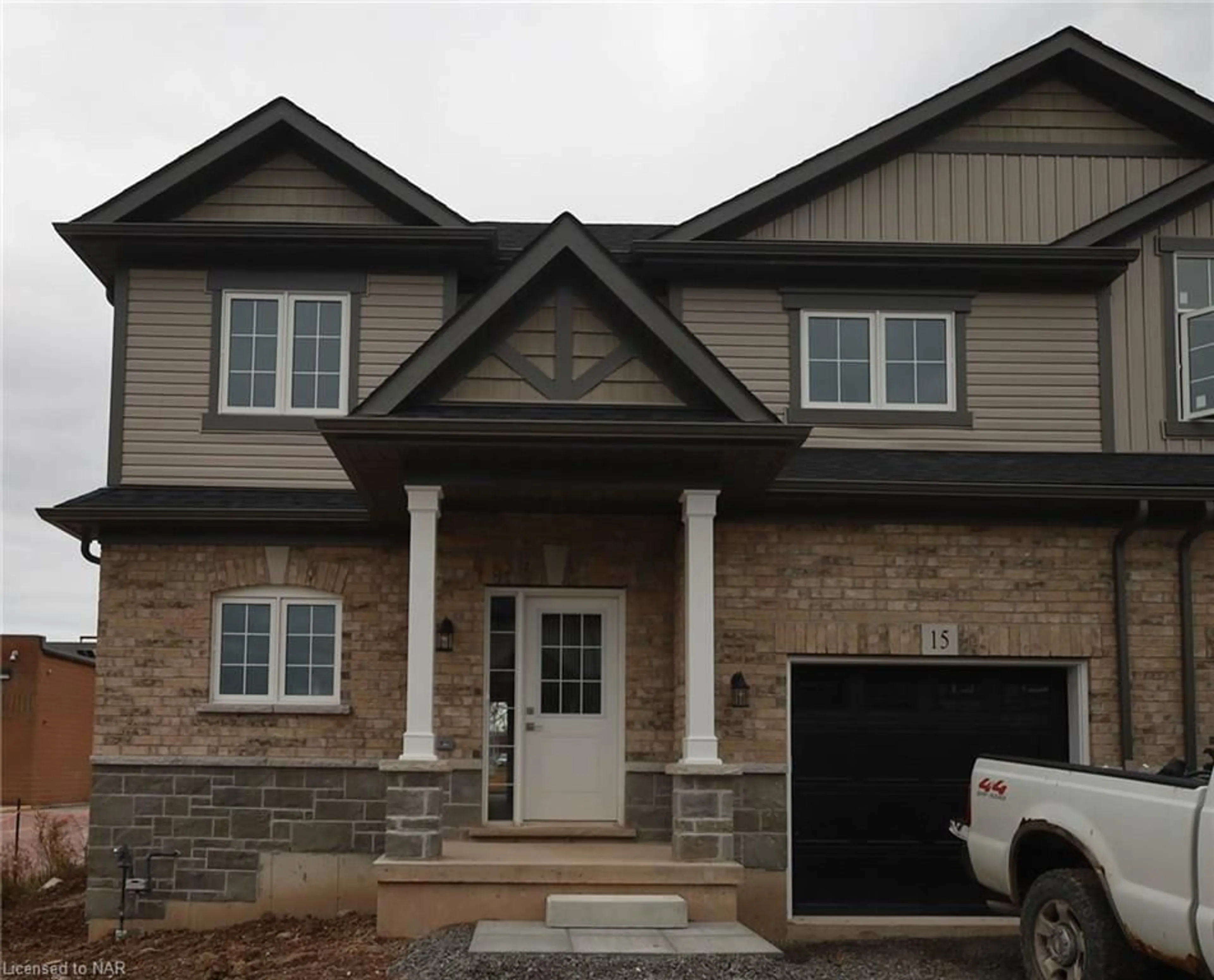 Home with brick exterior material for 397 Garrison St #15, Fort Erie Ontario L2A 1N1