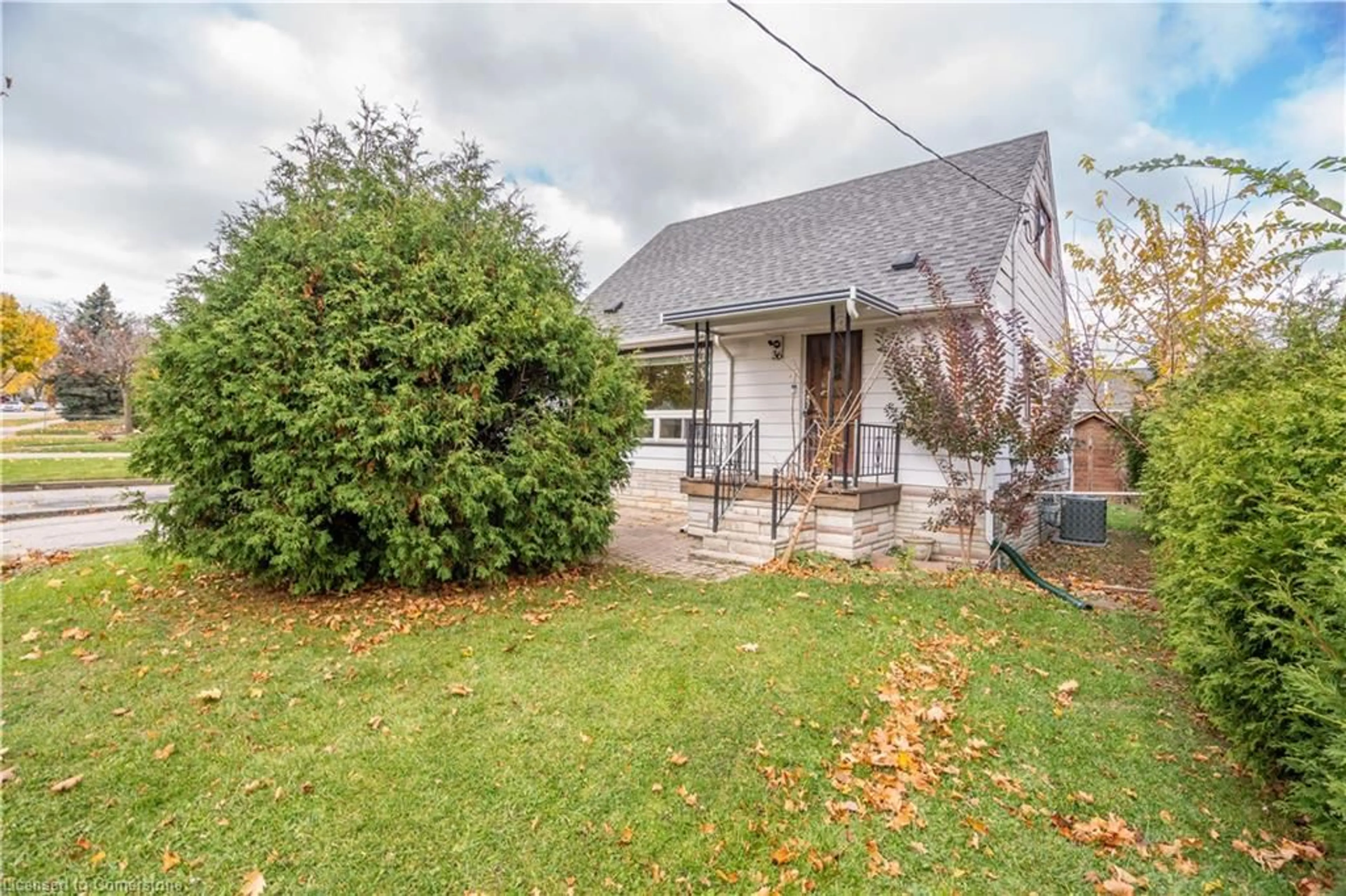 Frontside or backside of a home, cottage for 36 Boniface Ave, Etobicoke Ontario M9W 1T6