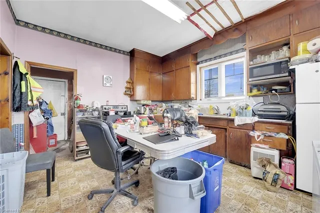 Additional property image - 1221 Binbrook Rd