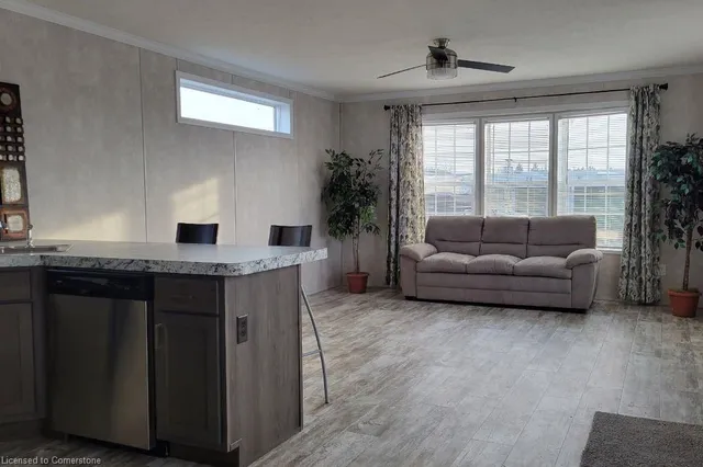 Additional image 3 of 24 Macpherson Cres